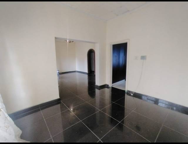 3 BEDROOM HOUSE FOR SALE IN BRENTHURST
